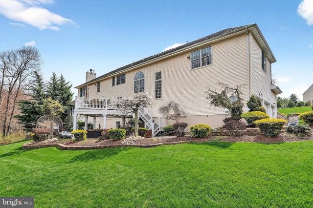 13 PALMER CIR, Millstone Twp, NJ 08535