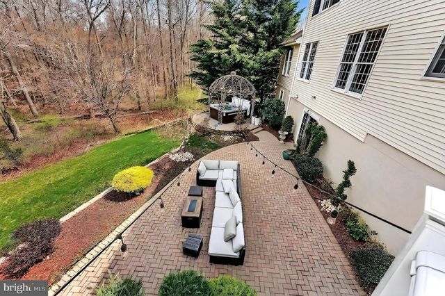 13 PALMER CIR, Millstone Twp, NJ 08535