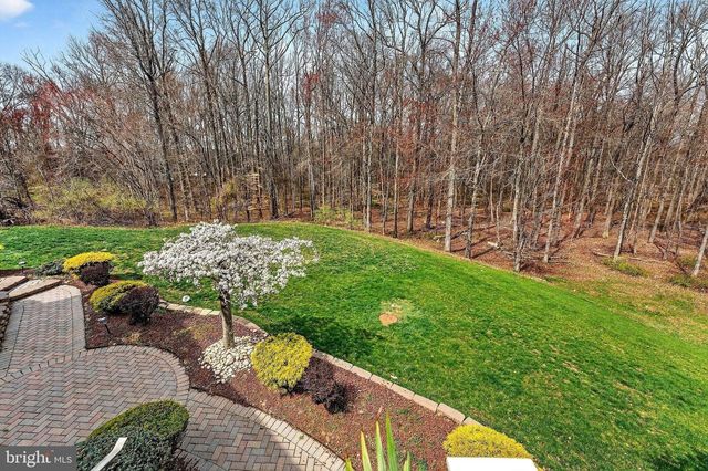 13 PALMER CIR, Millstone Twp, NJ 08535