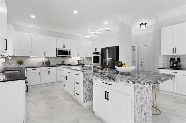 575 Saint Regis Lane, Johns Creek, GA 30022