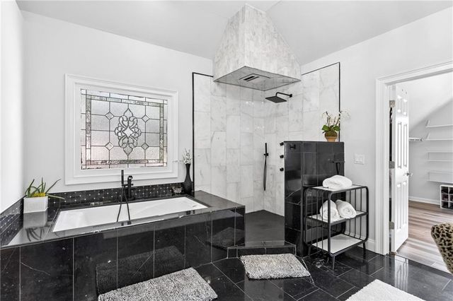 575 Saint Regis Lane, Johns Creek, GA 30022