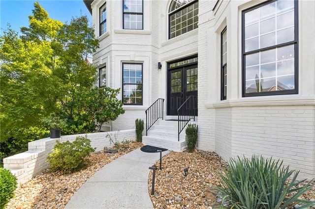 575 Saint Regis Lane, Johns Creek, GA 30022