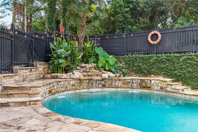 575 Saint Regis Lane, Johns Creek, GA 30022