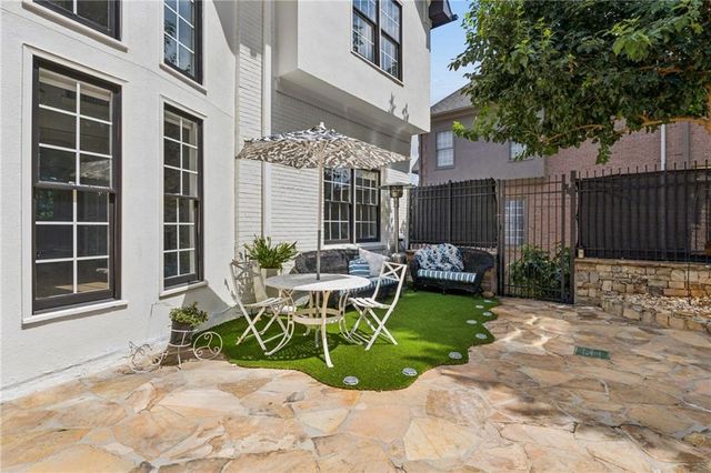 575 Saint Regis Lane, Johns Creek, GA 30022