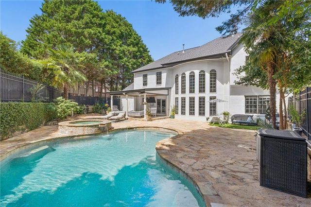 575 Saint Regis Lane, Johns Creek, GA 30022
