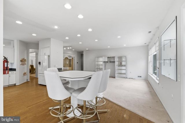 17 GOLDENROD LN, Marlton, NJ 08053