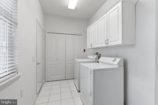 17 GOLDENROD LN, Marlton, NJ 08053