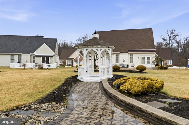 17 GOLDENROD LN, Marlton, NJ 08053