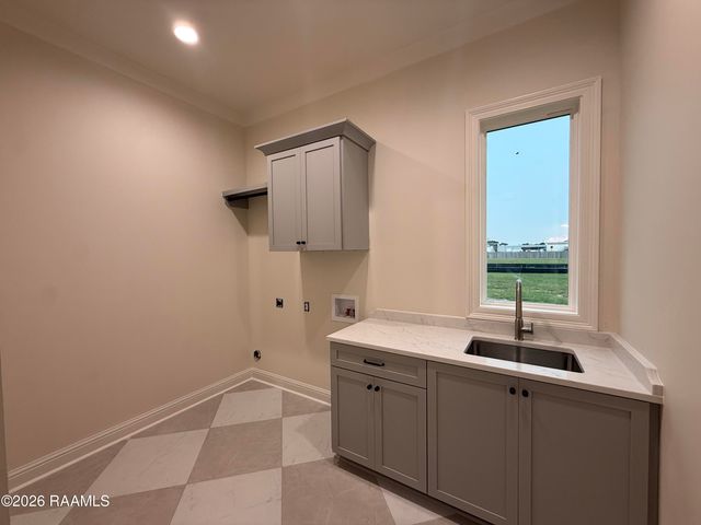 103 Summit Heights Dr, Youngsville, LA 70592