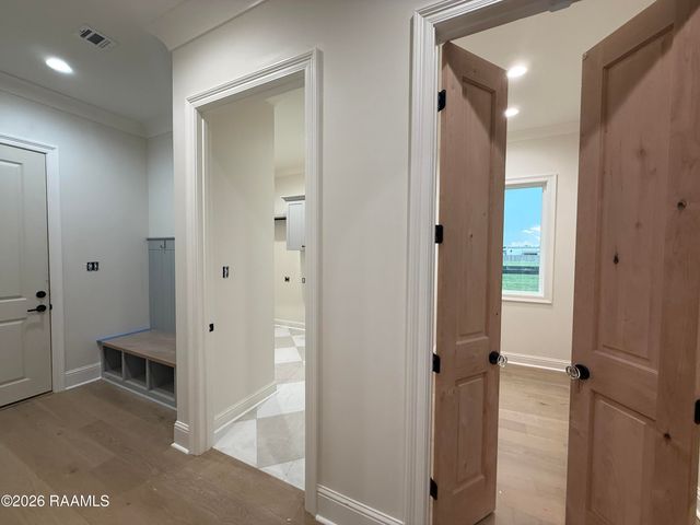 103 Summit Heights Dr, Youngsville, LA 70592