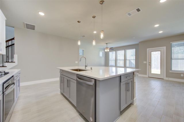 1709 Summerlyn, Houston, TX 77080