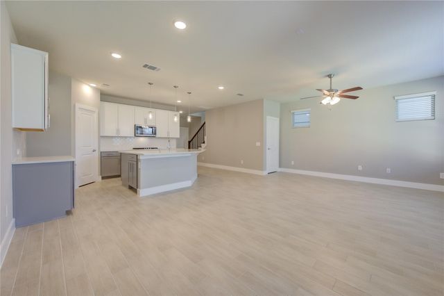 1709 Summerlyn, Houston, TX 77080