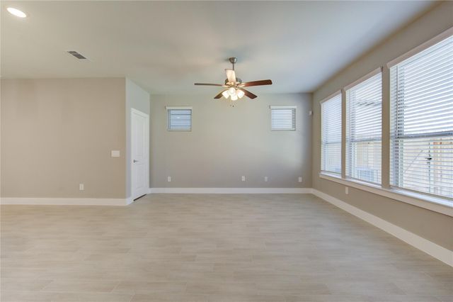1709 Summerlyn, Houston, TX 77080
