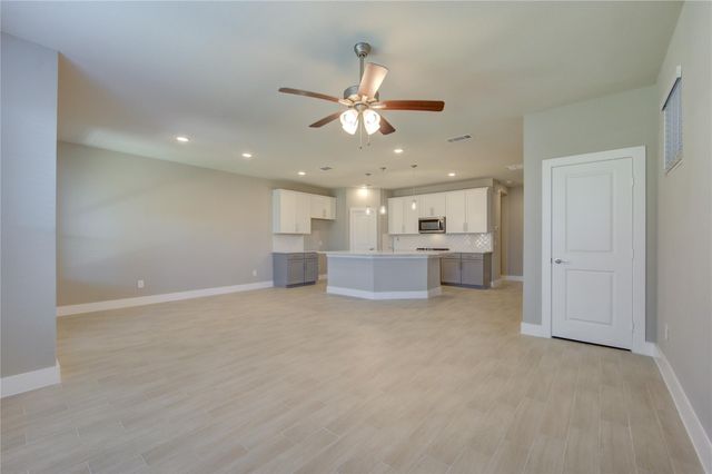 1709 Summerlyn, Houston, TX 77080