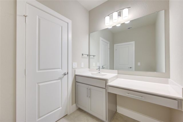1709 Summerlyn, Houston, TX 77080