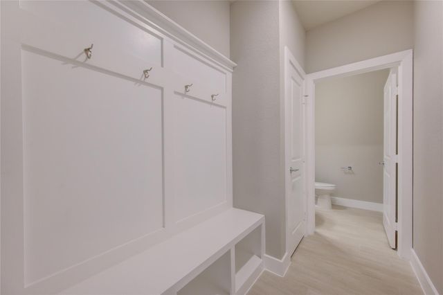 1709 Summerlyn, Houston, TX 77080