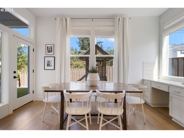11995 Nw SADIE St, Portland, OR 97229
