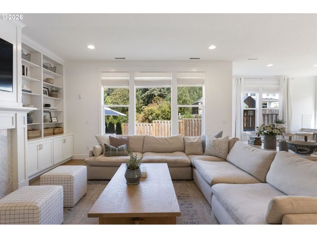 11995 Nw SADIE St, Portland, OR 97229
