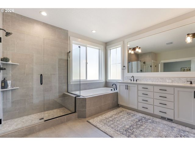 11995 Nw SADIE St, Portland, OR 97229