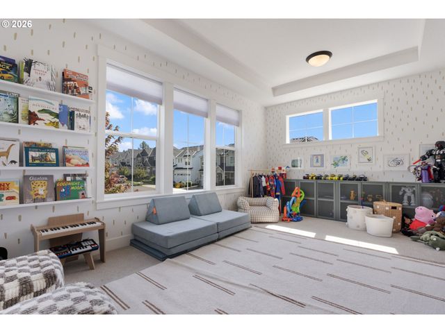 11995 Nw SADIE St, Portland, OR 97229