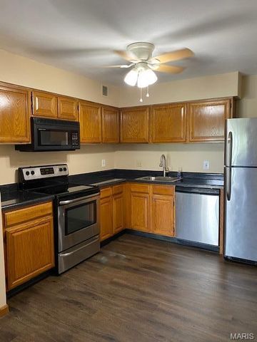 1239 Creve Coeur Crossing Lane F, Chesterfield, MO 63017
