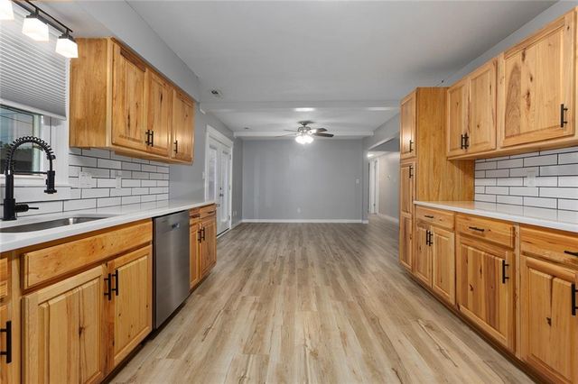 1842 W 27th Terrace, Lawrence, KS 66046