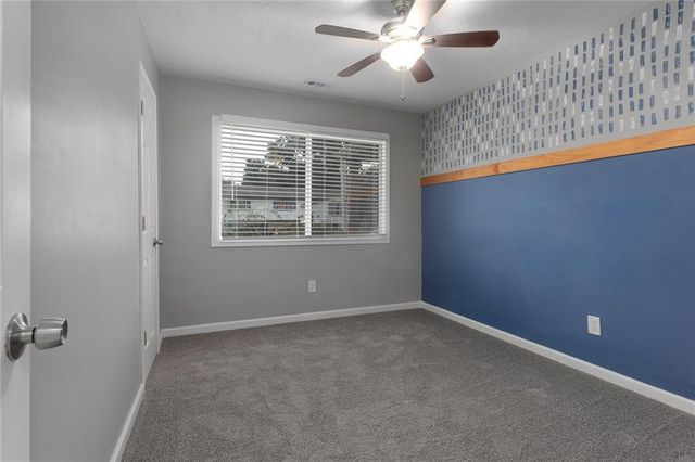 1842 W 27th Terrace, Lawrence, KS 66046