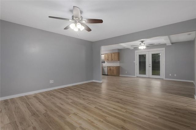 1842 W 27th Terrace, Lawrence, KS 66046