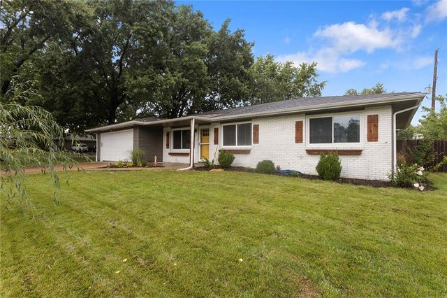 1842 W 27th Terrace, Lawrence, KS 66046