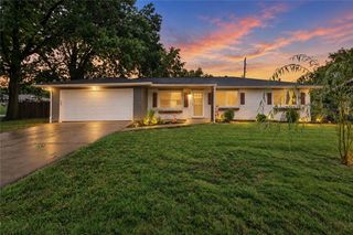 1842 W 27th Terrace, Lawrence, KS 66046