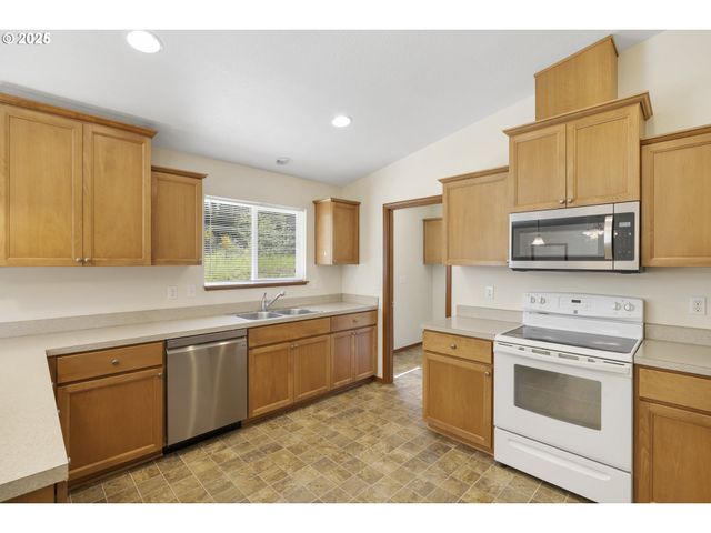 20766 Nw FAIRDALE Rd, Yamhill, OR 97148