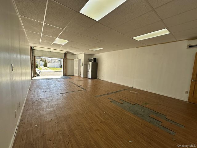 355 W Sunrise Highway, Freeport, NY 11520