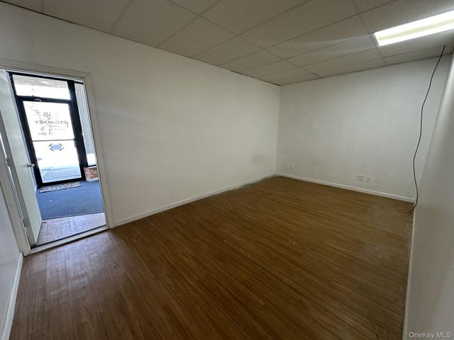 355 W Sunrise Highway, Freeport, NY 11520