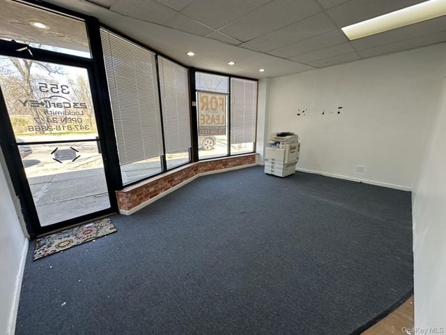 355 W Sunrise Highway, Freeport, NY 11520