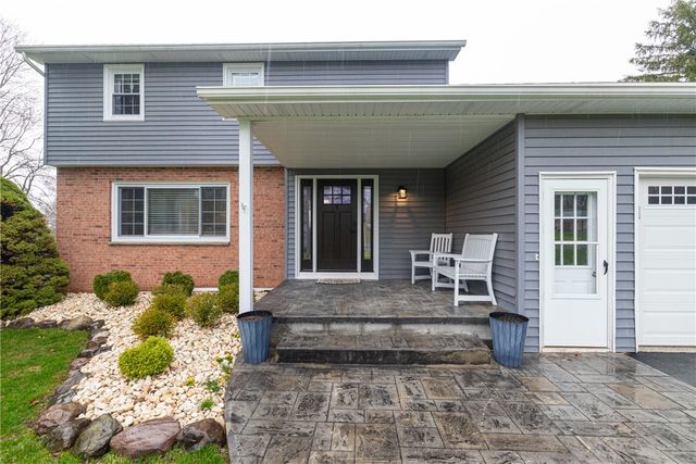 218 Frisbee Hill Road, Greece, NY 14468