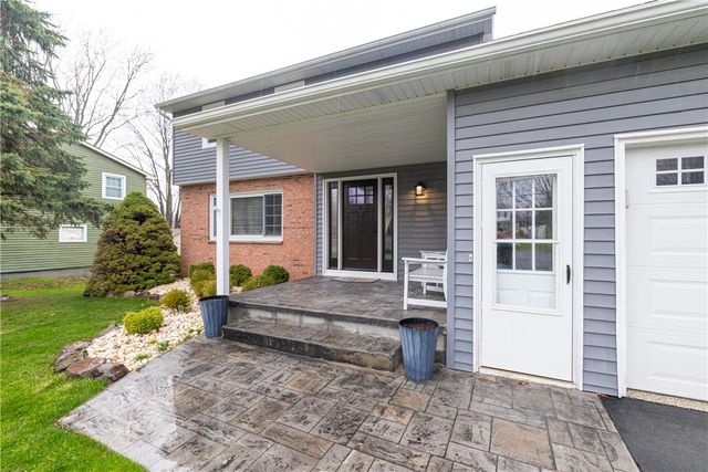 218 Frisbee Hill Road, Greece, NY 14468