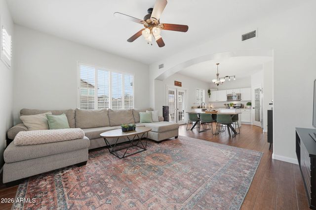 1886 E 37TH Avenue, Apache Junction, AZ 85119