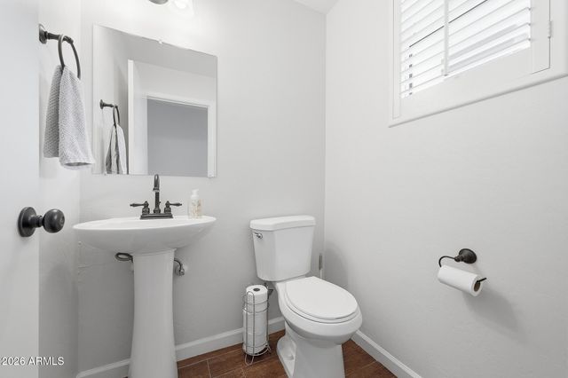 1886 E 37TH Avenue, Apache Junction, AZ 85119