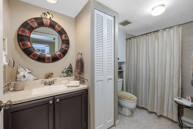 6197 SE Riverboat Drive 1008, Stuart, FL 34997