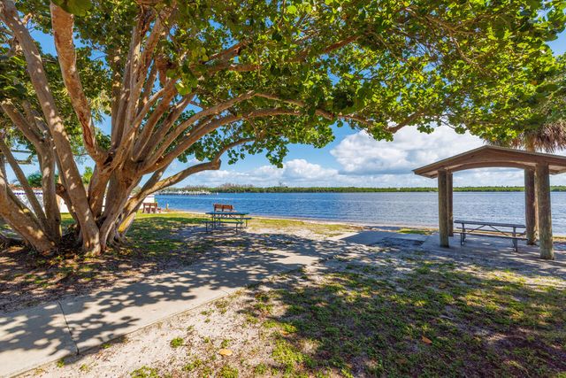 6197 SE Riverboat Drive 1008, Stuart, FL 34997
