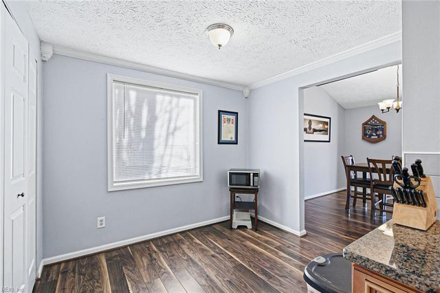 212 Anne DR, Newport News, VA 23601