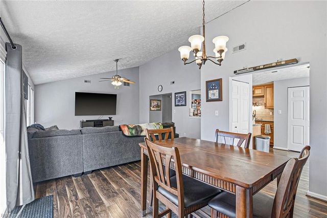 212 Anne DR, Newport News, VA 23601