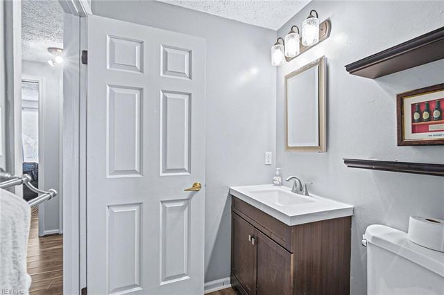 212 Anne DR, Newport News, VA 23601