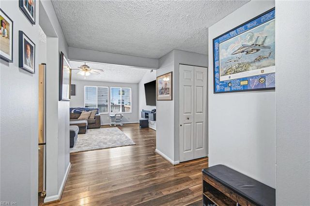 212 Anne DR, Newport News, VA 23601