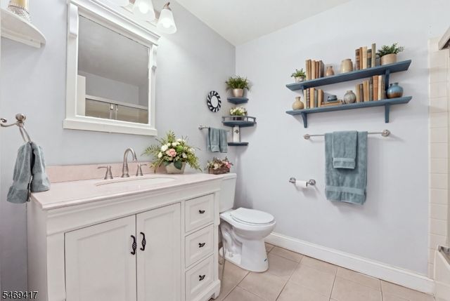 23 Powderhorn Ct 23, Woodbridge Twp., NJ 07095