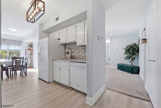 23 Powderhorn Ct 23, Woodbridge Twp., NJ 07095