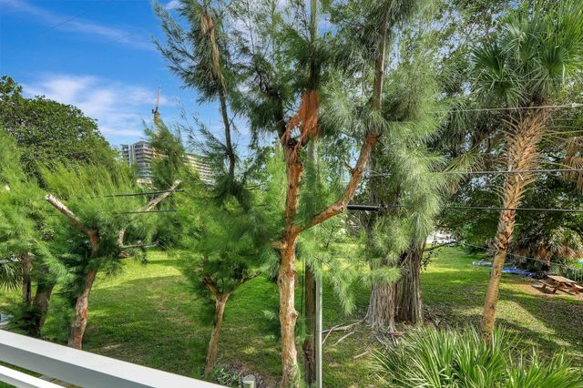 3212 NE 12th Street 201, Pompano Beach, FL 33062