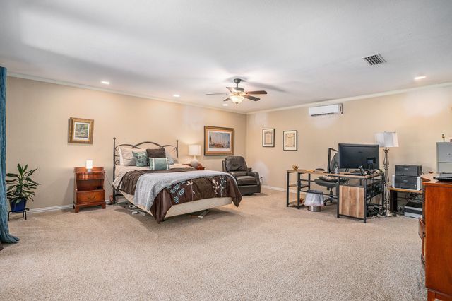 4151 Oakcrest Lane, Fort Worth, TX 76126