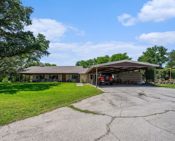4151 Oakcrest Lane, Fort Worth, TX 76126