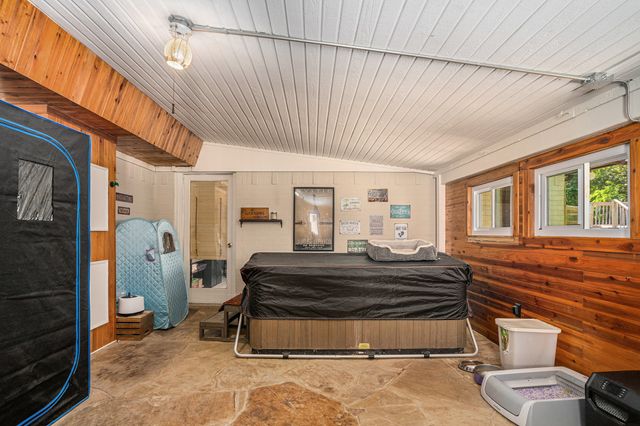 4151 Oakcrest Lane, Fort Worth, TX 76126